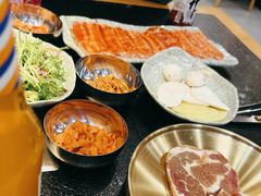 -臻牛烤肉