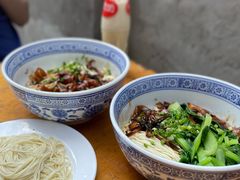 -沪西老弄堂面馆(定西路店)