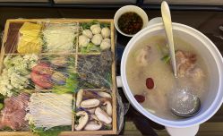-臻康乃馨月子中心(集美店)