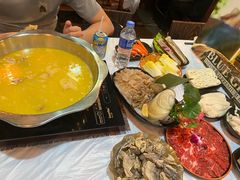 -鲜入围煮花胶鸡海鲜火锅