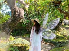 -Chom Cafe and Restaurant