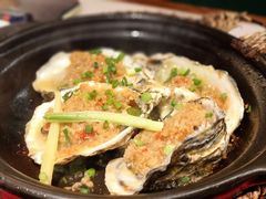 蒜蓉焗生蚝-恭喜上堓砂锅焗·海鲜大排档(闵行龙湖店)