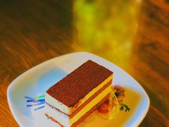 -斯多格书乡(北京大学畅春园店)