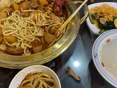 -牛一嘴·兰州牛肉面·大盘鸡(财富中心店)