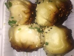 -小杨生煎(龙之梦购物中心店)