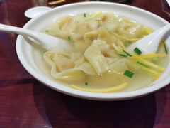 刀鱼馄饨-老半斋(福州路店)