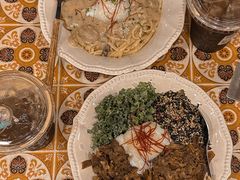 -CowCow其其·牛杂咖啡公司(六运店)