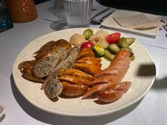 -春树下·树屋花房西餐厅(罍街AS1980店)