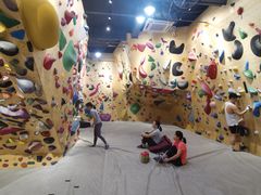 -Upper Climbing Gym 攀岩(华侨城店)