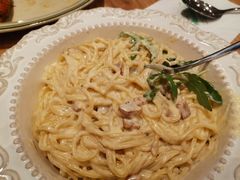-玛格萝妮比萨屋(四平店)