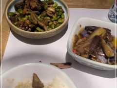 -老乡鸡(上海白玉兰广场店)