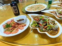 -覃记海鲜美食餐厅