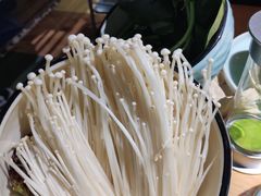-洪氏嗨捞·广东猪肚鸡·椰子鸡火锅(西咸万象城店)