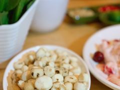 生上珍珠马蹄-龙泉人椰子鸡.糟粕醋.海南菜(三亚旗舰店)