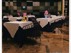 -马克西姆俄罗斯餐厅(通亚街店)