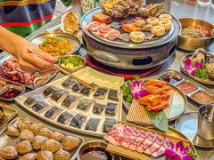 -围炉肉舍•炭烤活鳗•丹东海鲜烤肉(步行街店)