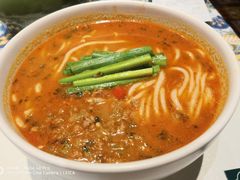 -云海肴·汽锅鸡·云南菜(天山百盛优客店)