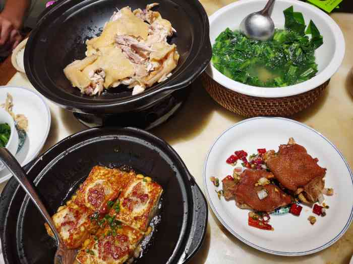 客语-客家菜(宝安大仟里店)-"「萝卜干辣椒炒土猪肉」萝卜好吃,辣椒也