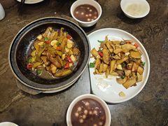 -里山四季中餐厅(来凤街店)