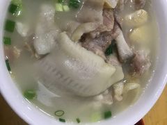 -雷祖芳老妈蹄花店