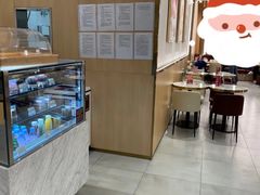 面包甜点陈列柜-哈根达斯(芳圆里店)