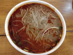 帽结子肥肠粉-白家高记肥肠粉(总店)