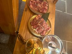 -韩烧牛中牛·甄选黑牛烤肉(黑金店)