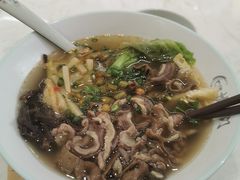 -甘掌门·化州驰名牛杂粉(越秀店)