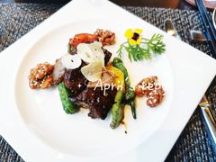 蒜香黑椒牛柳粒配琥珀核桃-巴黎轩(澳门巴黎人店)