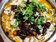 -何哥鲜鱼餐厅(龙湖花园店)