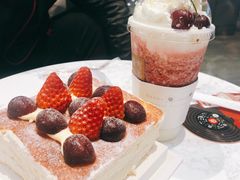 -奈雪的茶(青岛卓悦里INTOWN店)