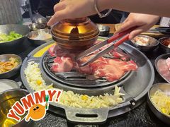 -GOGIYA·咕叽吖韩国传统烤肉店(东方新天地店)