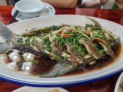 -芦茨金富饭庄·25年老字号·专做稻草鸡