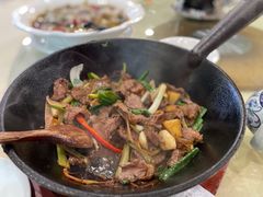 啫啫冲菜香芹牛肉-食为先(广园店)