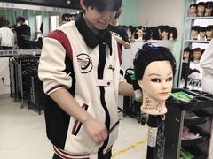 -首脑美容美发化妆美甲培训学校(长沙校区)