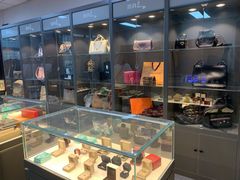 -用真奢侈品名表名包回收中心(朝阳万达店)