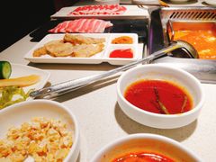 -海底捞火锅鲜切牛肉主题店(长寿路店)
