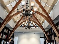 -钟书阁(松江泰晤士小镇店)