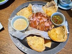 -金牌老碗时尚陕菜(王府井百货店)