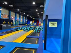 -失重星球乐园·蹦床馆(欢乐谷店)