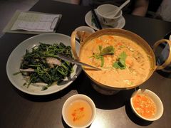 -大头虾越式风味餐厅(光明广场店)