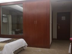 -春兰国宾馆(凤城河风景区老街店)