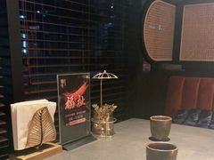 -铭牛烧肉·和牛海鲜自助(高新月牙湖店)