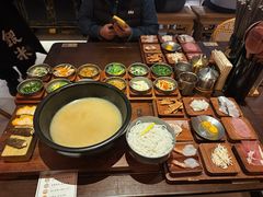 银米·来吃一碗好米线-银米·云南传统过桥米线(双廊黑金冠店)