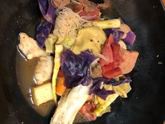 -万记麻辣烫国展总店