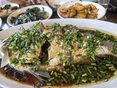 -芦茨金富饭庄·25年老字号·专做稻草鸡