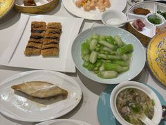 -梅龙镇酒家(南京西路总店)