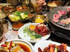 -草家酱蟹炭火烤肉店(珲春南路一店)