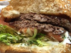 -The Habit Burger Grill 哈比特汉堡(复兴soho店)