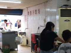 -荣巷小馄饨(荣巷店)